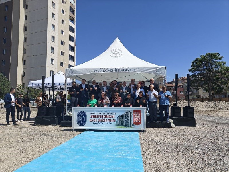 Melikgazi'de Kentsel Dönüşüm Hız Kazandı: 72 Daire ve 13 Dükkanın Temeli Atıldı