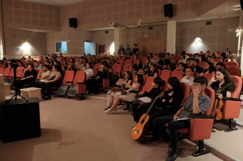 Bu konserle mezun oldular