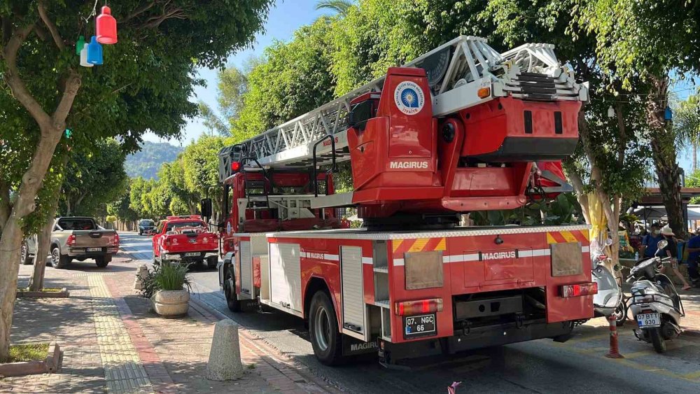 Konya'dan tatile giden gence, otelde yangın şoku