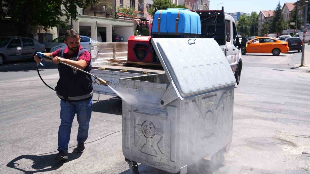Sineğe Geçit Yok, Keçiören Nöbette: Gece Gündüz İlaç, Sineğe Yasak!