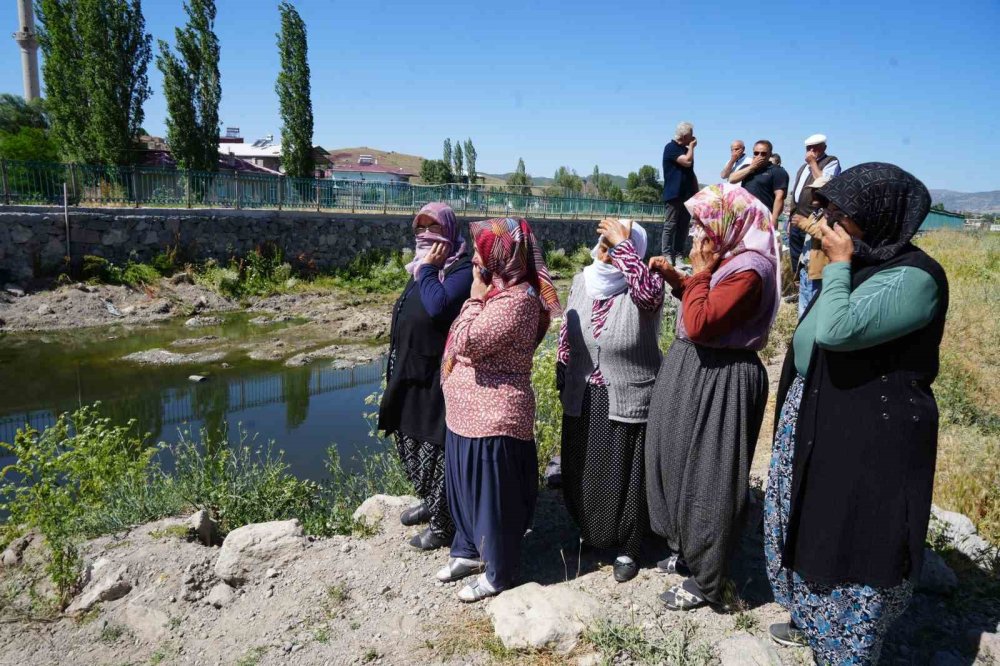 Melendiz Çayı alarm veriyor: Kanalizasyon suları köylünün sağlığını tehdit ediyor