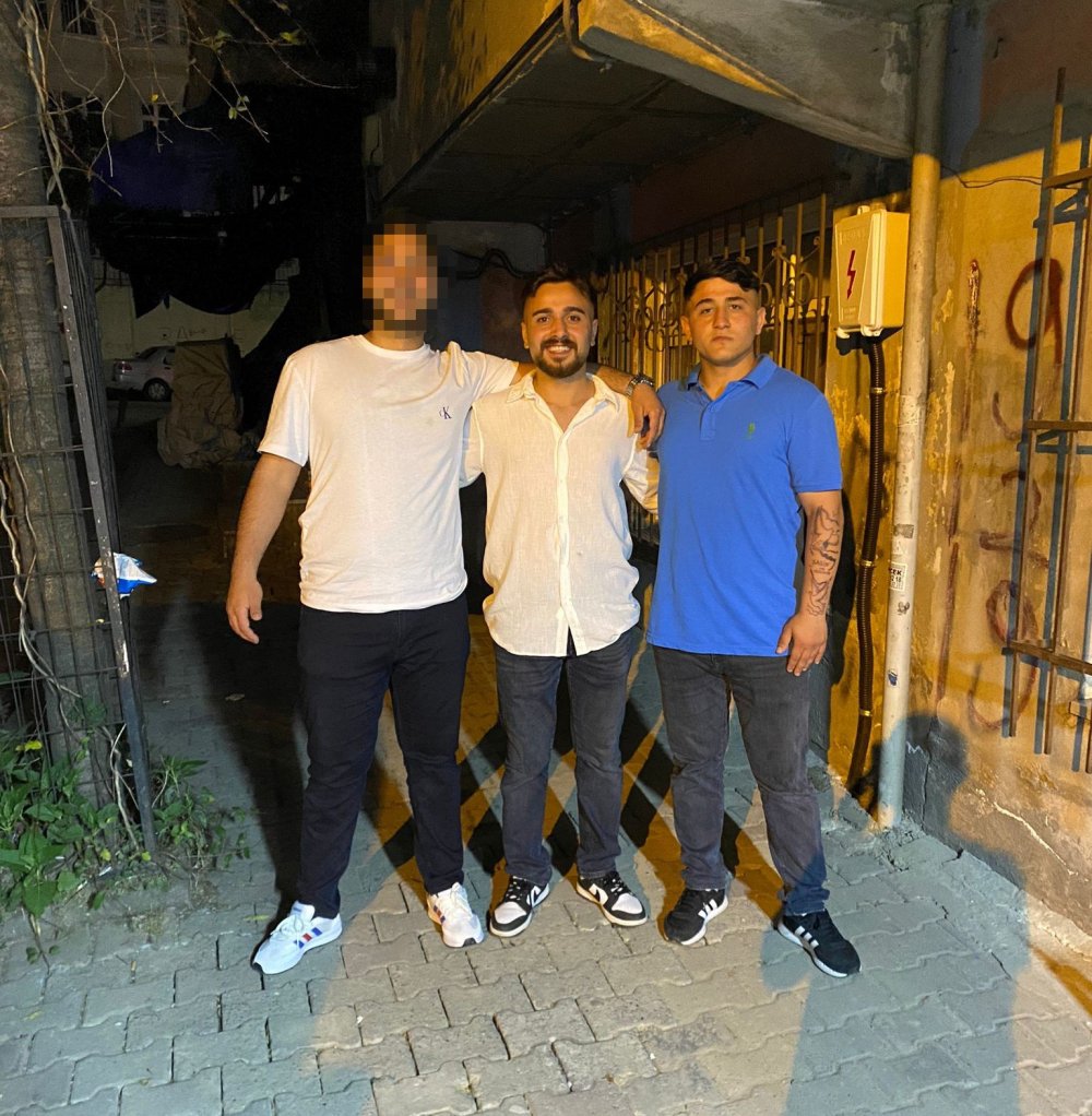 Yasak bölgede denize giren 2 genç kayboldu
