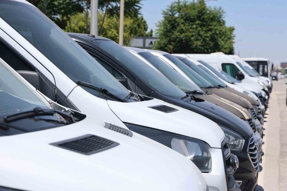 Konya'da araç piyasası sabit, gözler faiz indiriminde