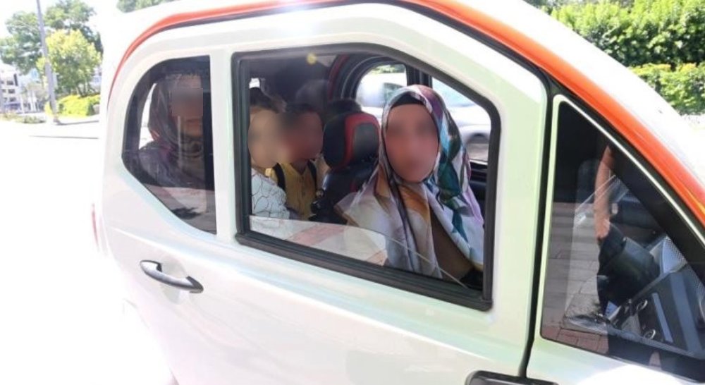 Konya'da ilginç diyalog: 3 çocuk tek kişi yapar
