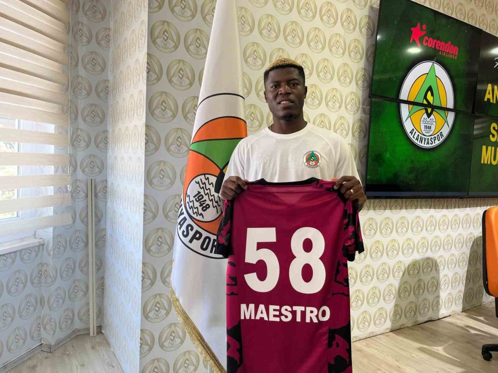 Maestro Alanyaspor'a imza attı 58 numarayı kaptı