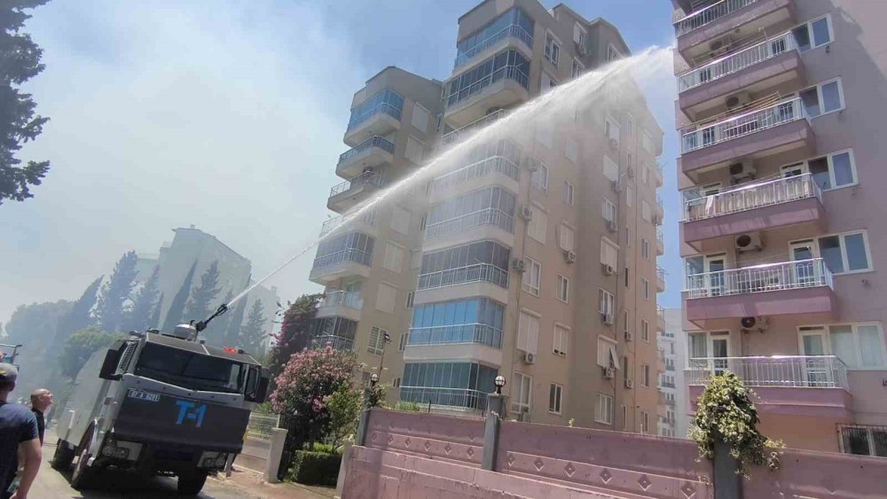 Orman yangını işte bu kadar tehlikeli! 6. kata çıktı