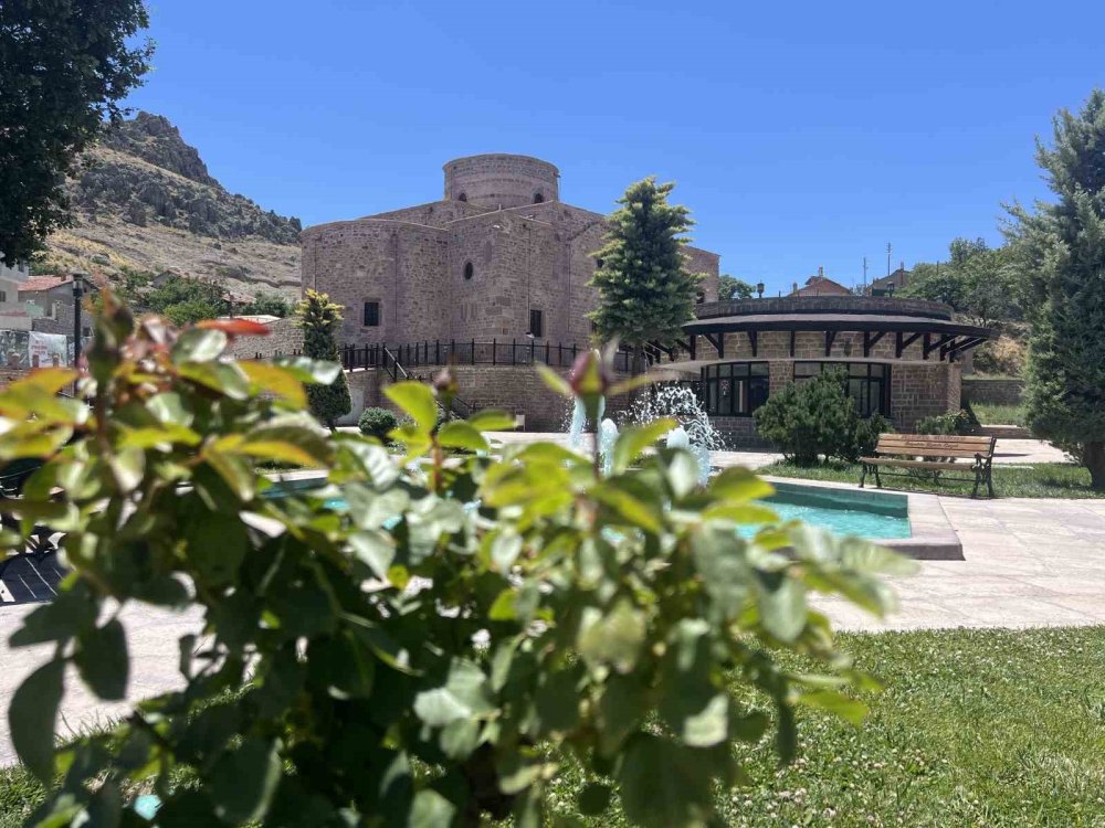 Dünyanın Ayakta Duran En Eski Kilisesi Sille'de Ziyaretçilerini Ağırlıyor