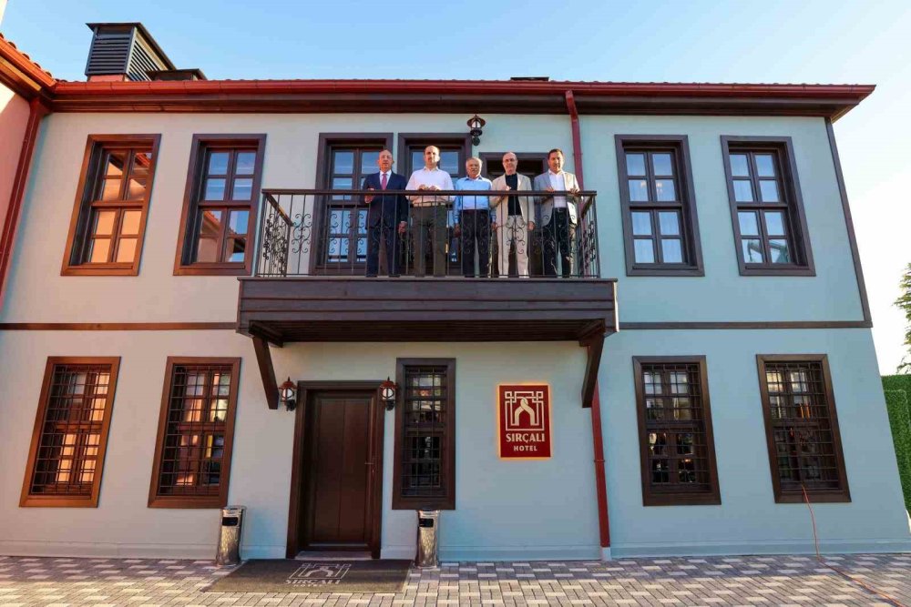 Konya’da Tarihi Dönüşüm: Sırçalı Hotel Görkemli Törenle Açıldı