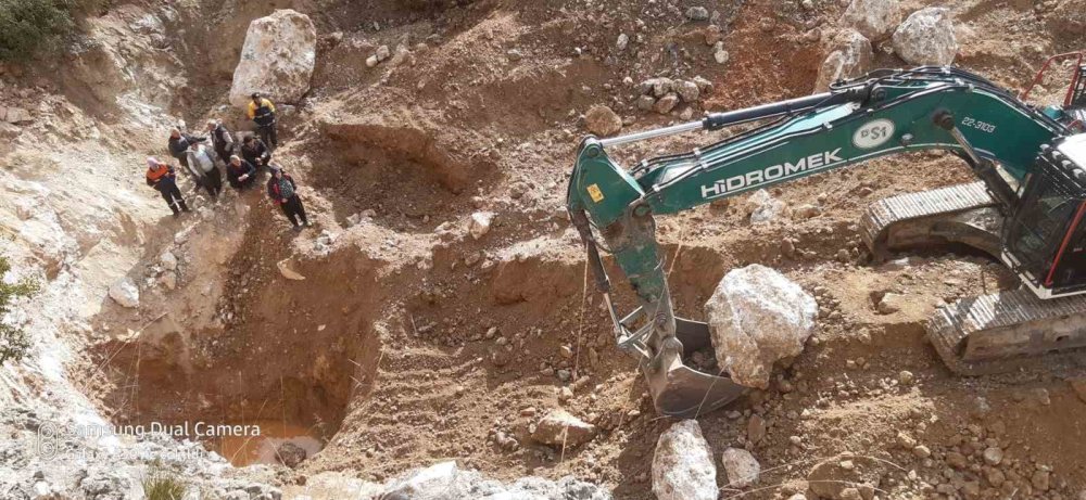 Deprem Sonrası Kuruyan Kuyudan Yeniden Su Çıktı