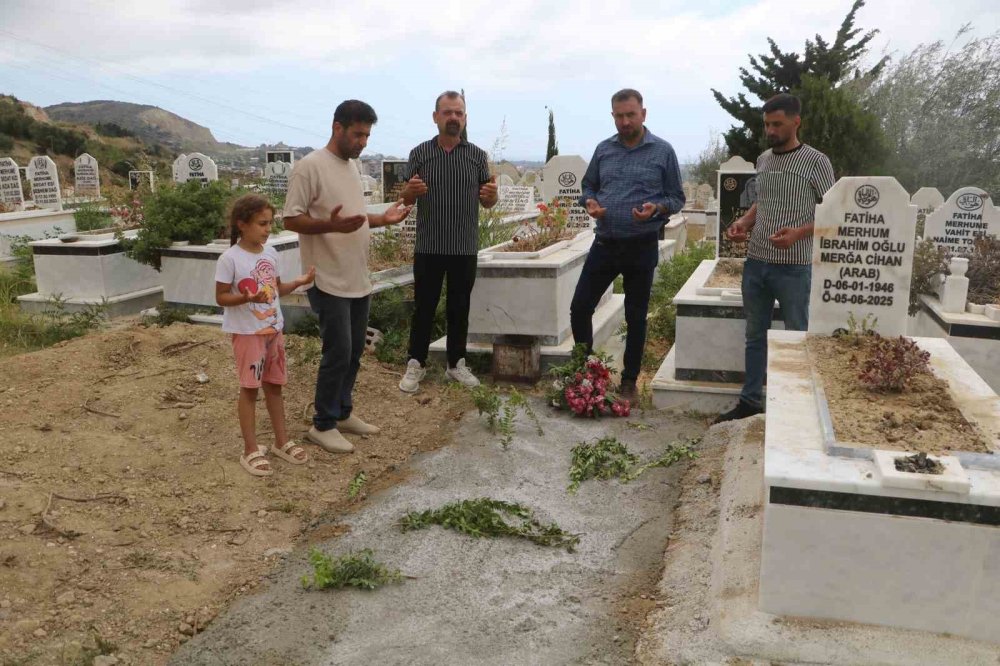 Boğaz ağrısıyla hastaneye giden kadını iğne mi öldürdü?