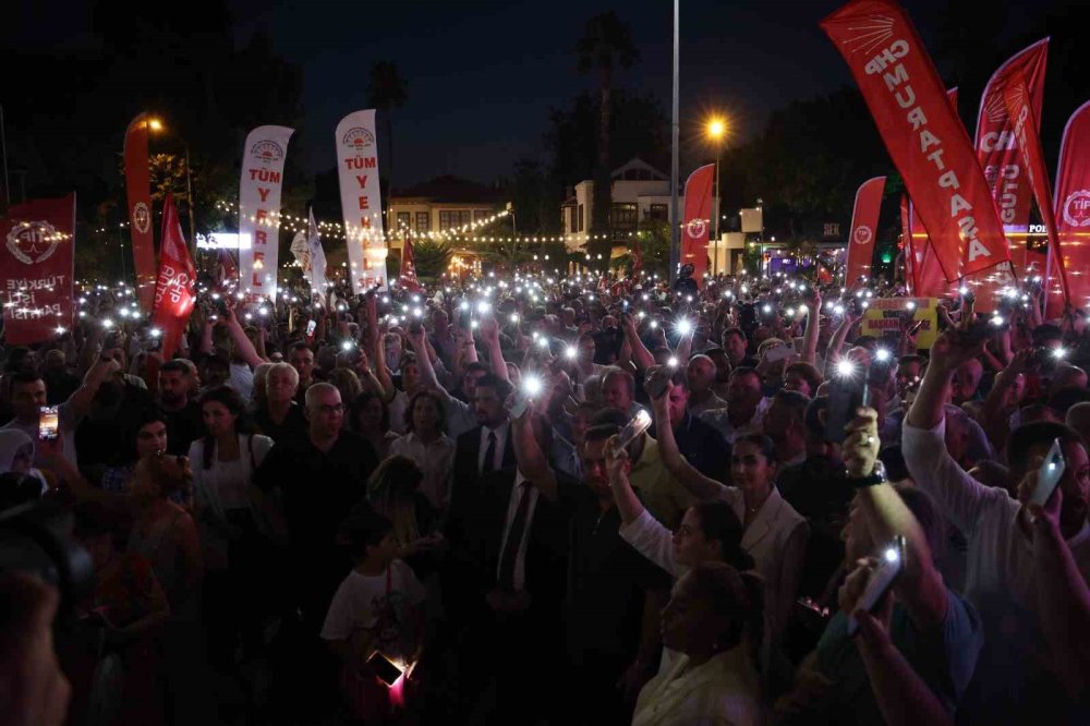 Antalya’da Muhittin Böcek’e destek mitingi