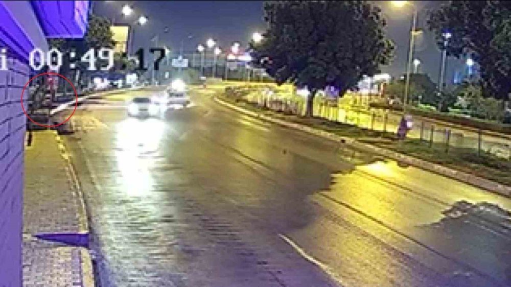 Antalya’da lunapark dönüşü faciayla bitti: Baba-oğul hayatını kaybetti, kaza anı kamerada