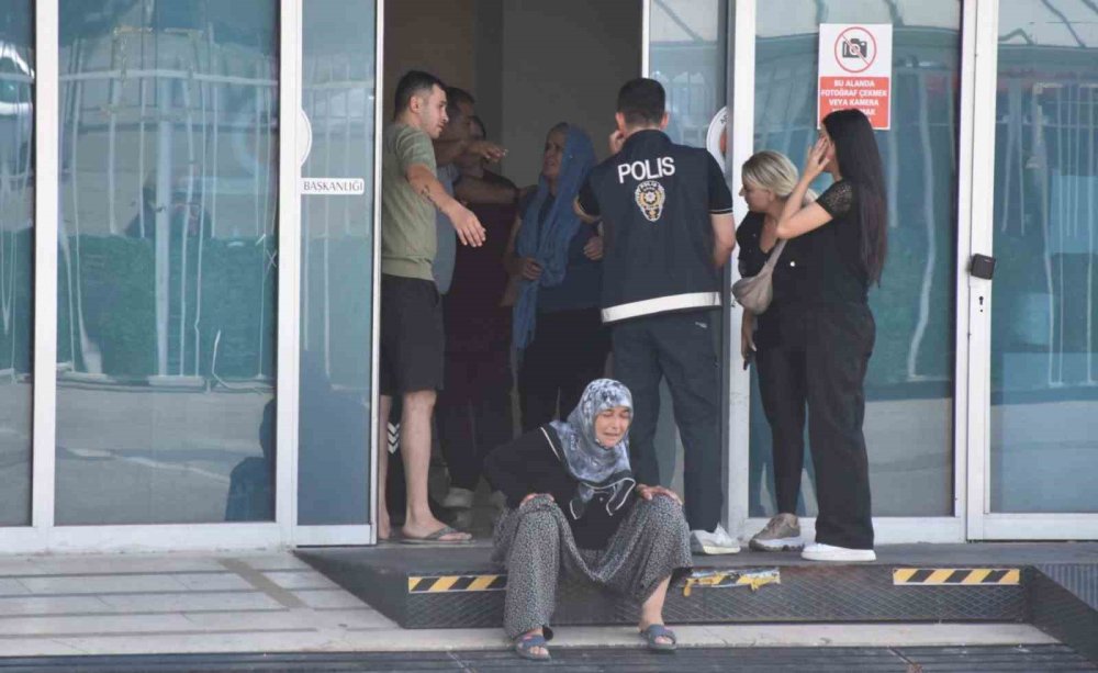 Antalya’da lunapark dönüşü faciayla bitti: Baba-oğul hayatını kaybetti, kaza anı kamerada