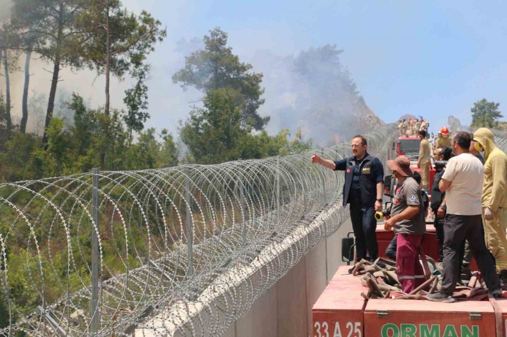 Devlet Suriye'yi de Türkiye'yi de söndürüyor