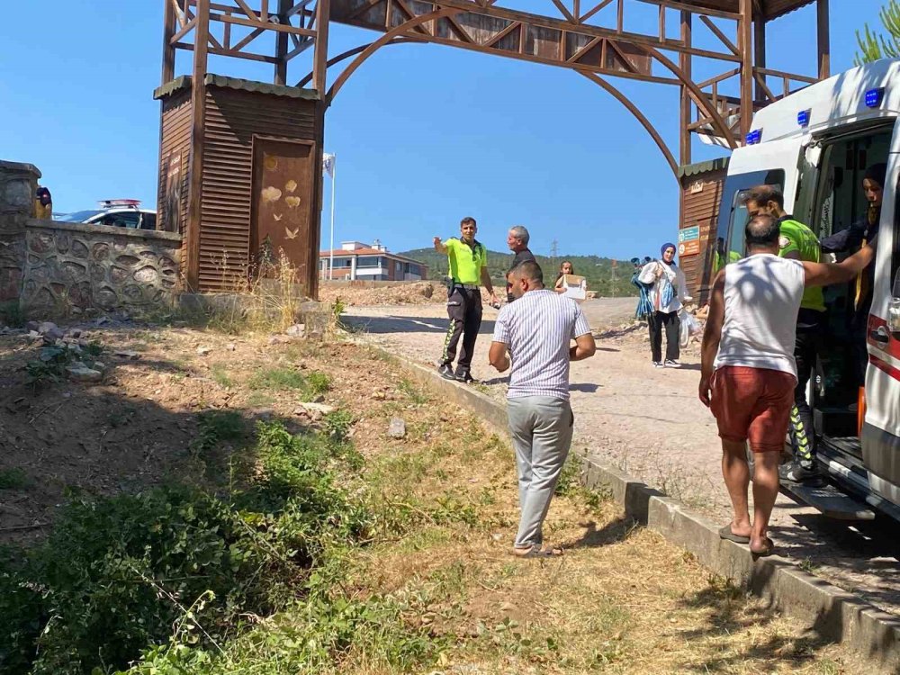 Kocaeli Derince’de otomobil 7 metreden kanala uçtu: Sürücü film sahnesi gibi kazadan sağ kurtarıldı