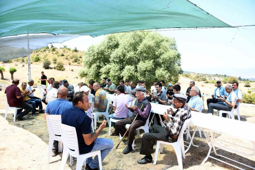 Meteoroloji 'yağmur geliyor' dedi, Beypazarı'nda vatandaşlar dua için yaylada buluştu