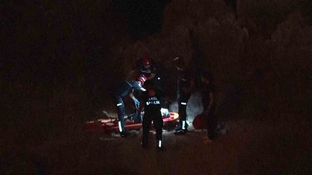 Antalya falezlerinde hareketli gece