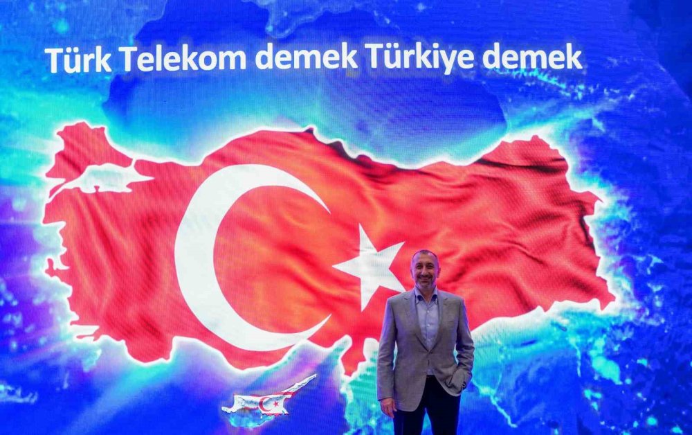 Kıbrıs'ın fiberi Türk Telekom'dan