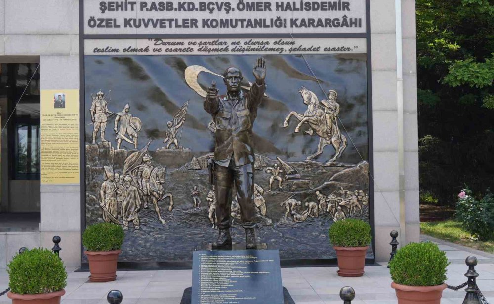 Ömer Halisdemir’in şehadet noktası özel zeminle korunuyor