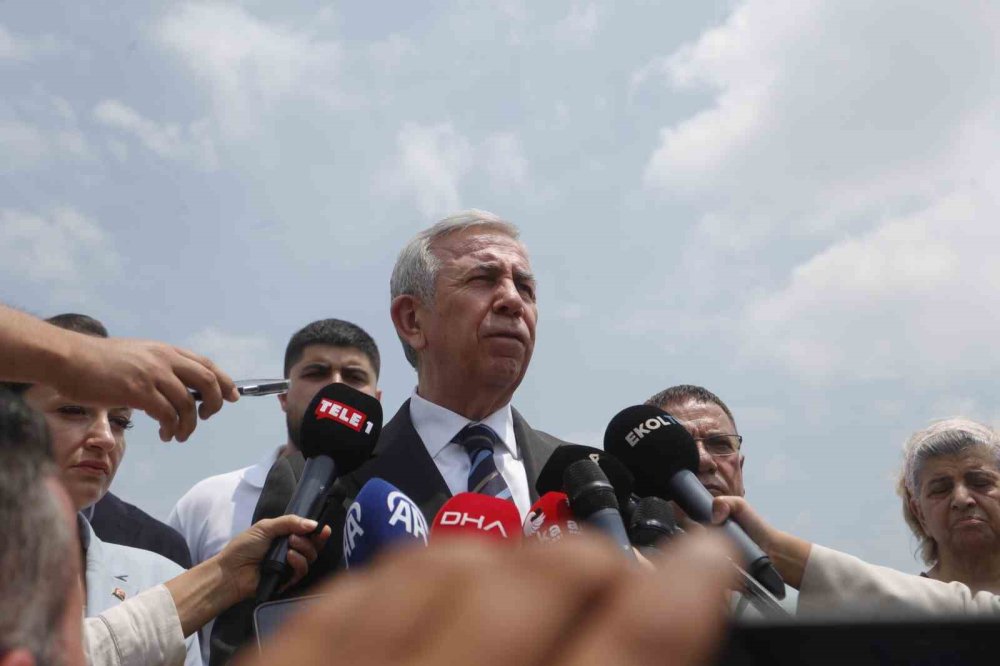 Mansur Yavaş’tan cezaevindeki Muhittin Böcek’e destek
