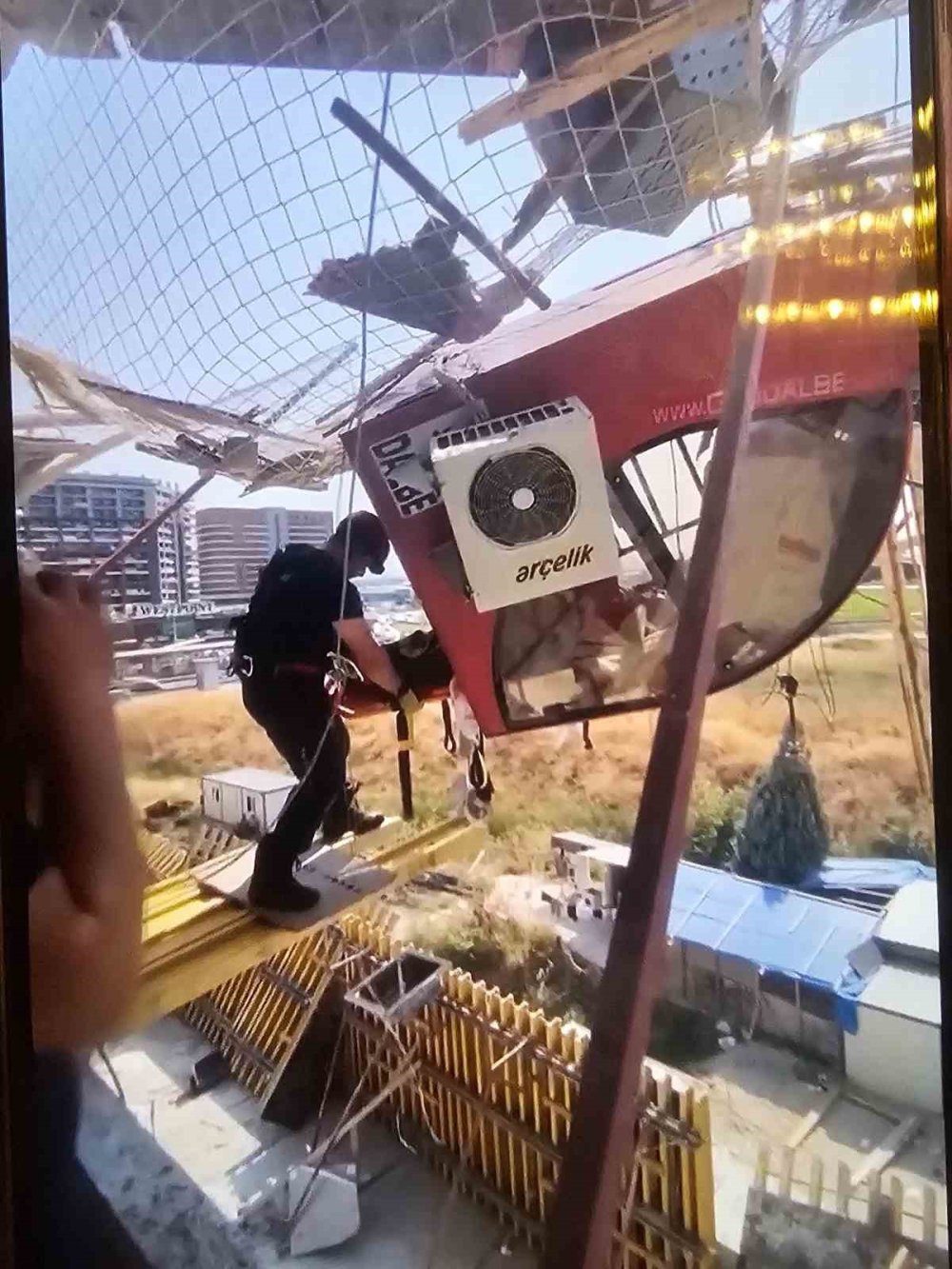 İşçilerin büyük korkusu! Tekbirlerle karşıladılar