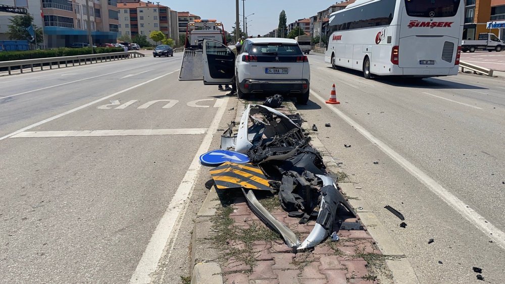Konya'da kaza: Sürücü ucuz kurtuldu