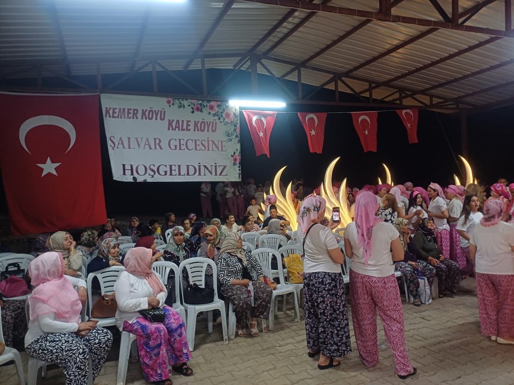 Şalvarını giyip kurtlarını döktüler