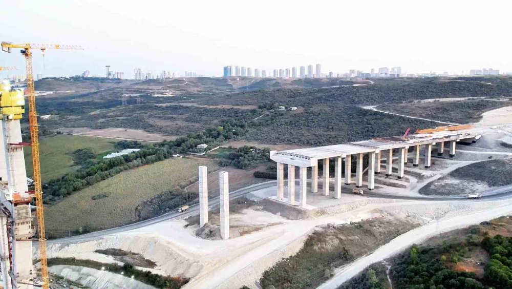 Sazlıdere Köprüsü Yükseliyor: 24 Şeritli Yol Ortaya Çıktı