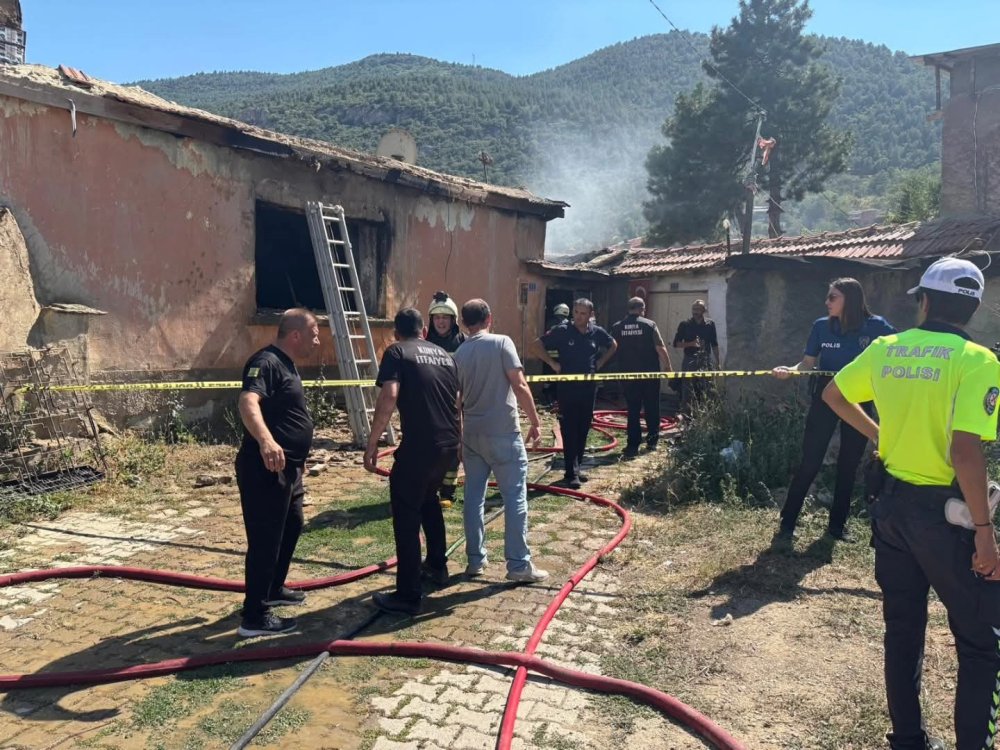 Akşehir'de ev yangını can aldı