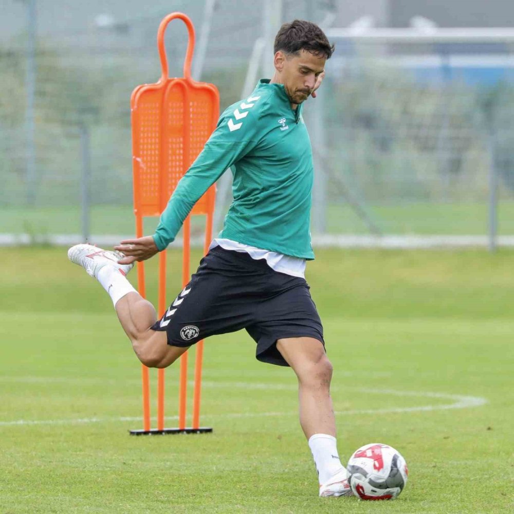 Konyaspor tempoyu artırdı