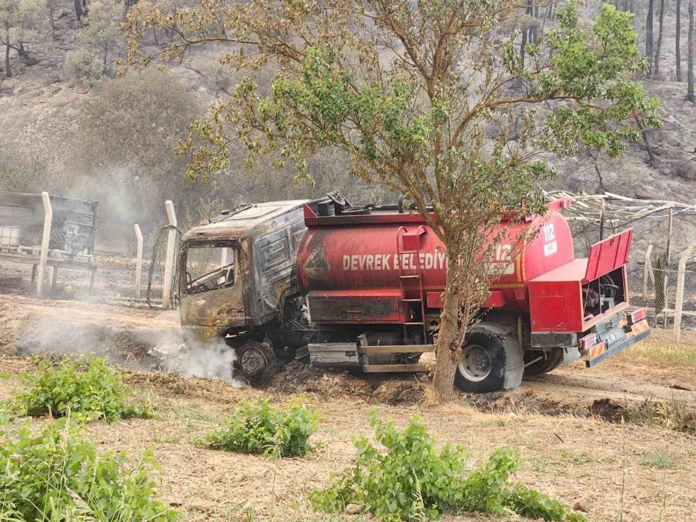 Orman yangınına müdahale eden itfaiye ekibi canını zor kurtardı