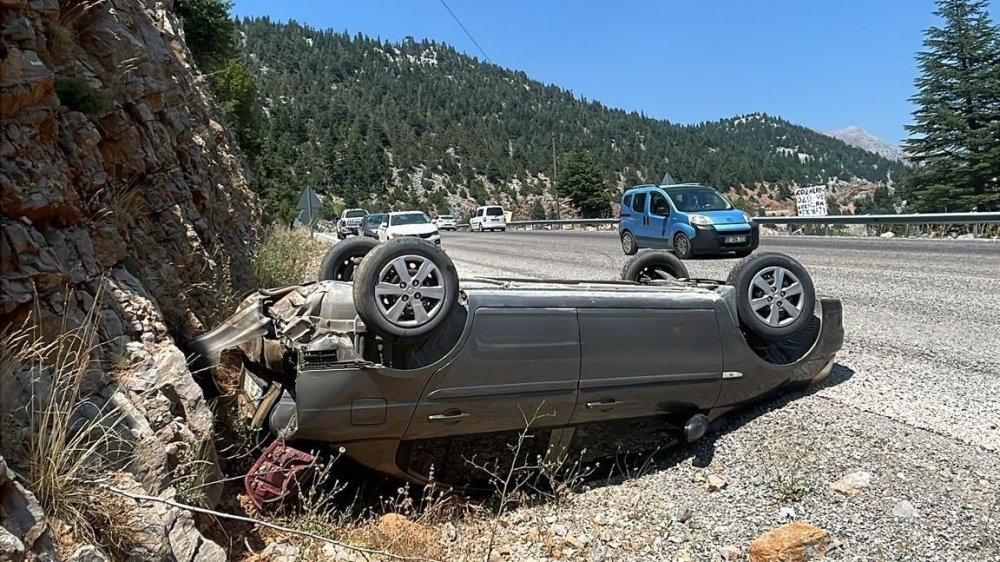 Seydişehir'i geçti, takla attı