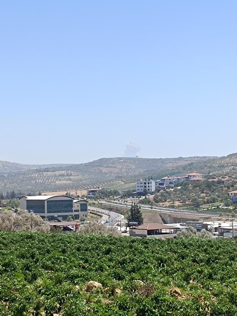 İdlib’deki patlama Hatay’dan hissedildi