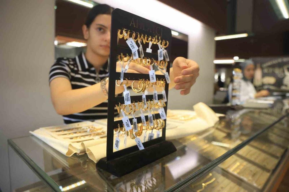 Yaz Düğünlerinde Sahte Altın Riski: İsim ve Numara Yazın