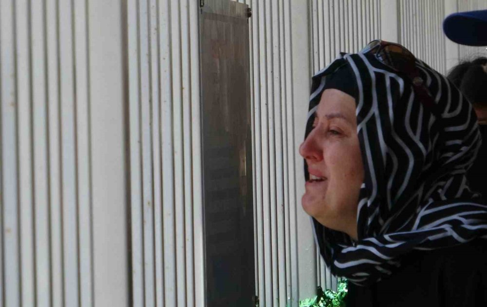 23 yaşındaki üniversite öğrencisi Arda Öztürk kaldırımda yürürken can verdi