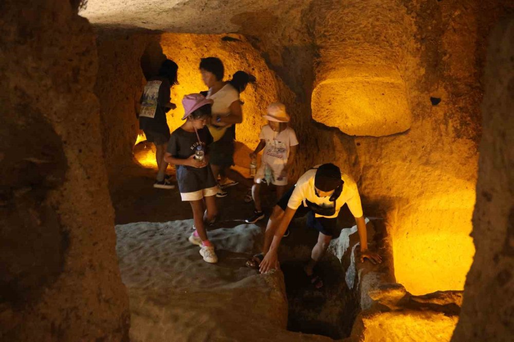Kavurucu Sıcaktan Kaçan Turistlerin Yeni Gözdesi: Yeraltı Şehirleri