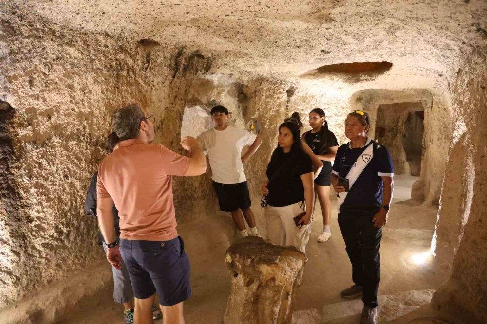 Kavurucu Sıcaktan Kaçan Turistlerin Yeni Gözdesi: Yeraltı Şehirleri