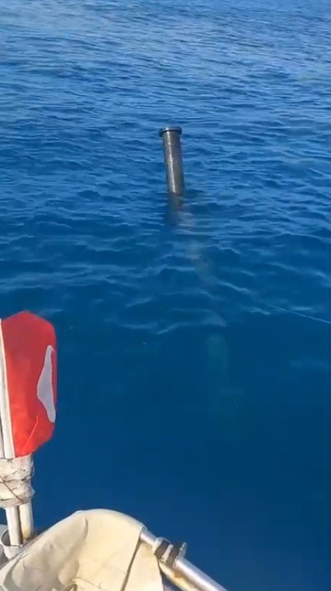 Sahilde ilginç keşif: Bu ne borusu?