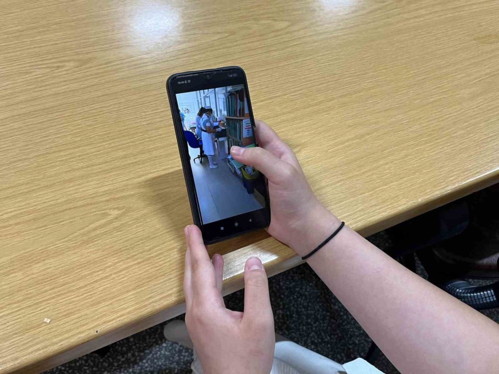 Eskişehirli lise öğrencisi Nursemin Ünlü, Sri Lanka'daki hastanede gönüllü oldu