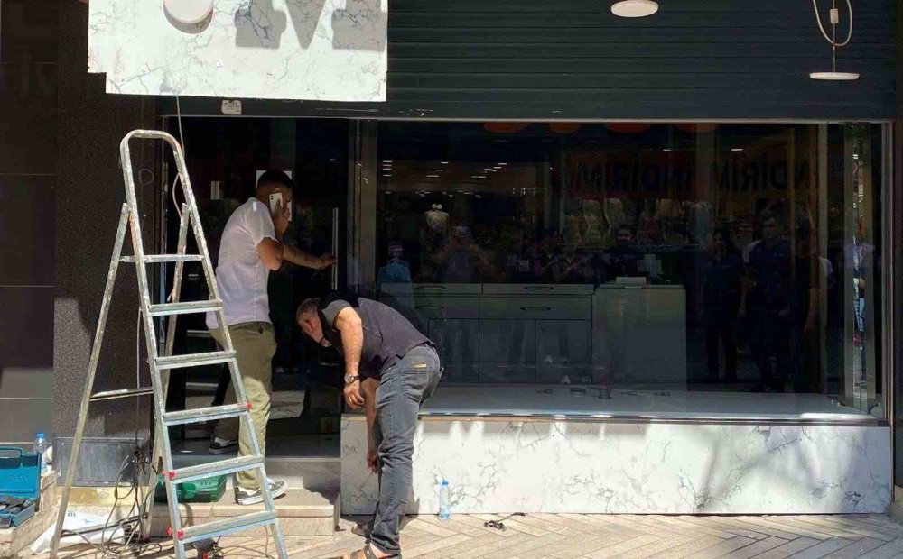 Milyonluk kuyumcu vurgunu: Müşteri haciz için geldi, dükkân boş çıktı