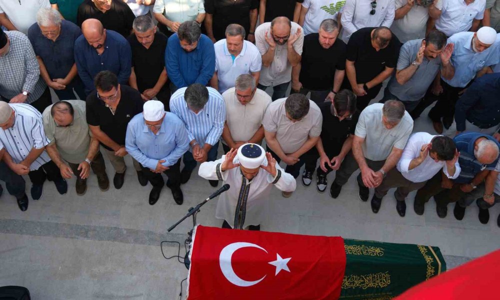 ABD'de hayatını kaybeden Salih Koç’un cenaze namazını babası kıldırdı
