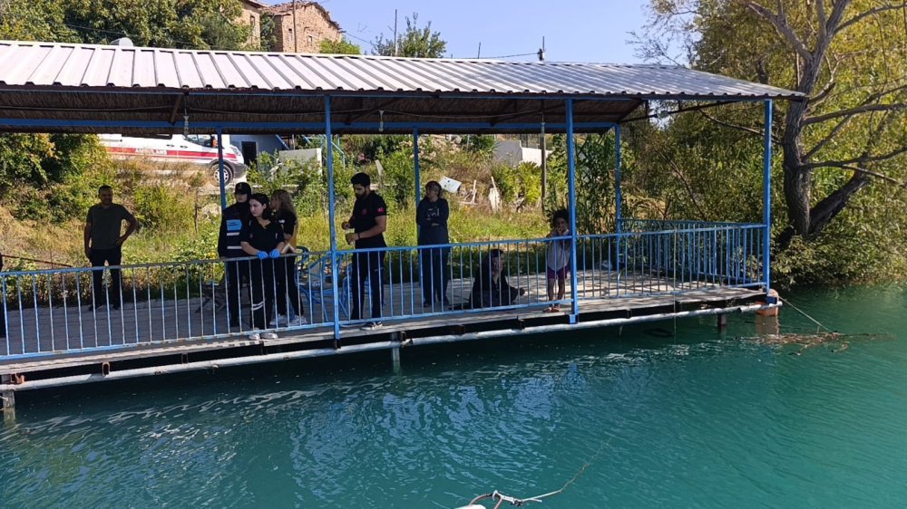 Düşen terliği almak için girdiği barajda kayboldu