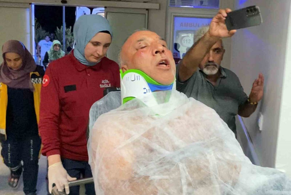 'Müziğin sesini kısın' dedi, darp edilip bıçaklandı