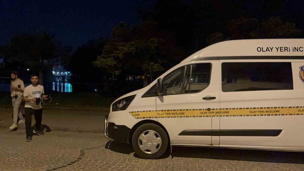 Sahte alkol mü? Porsuk Çayı kenarında fenalaşan iki kişiden biri hayatını kaybetti