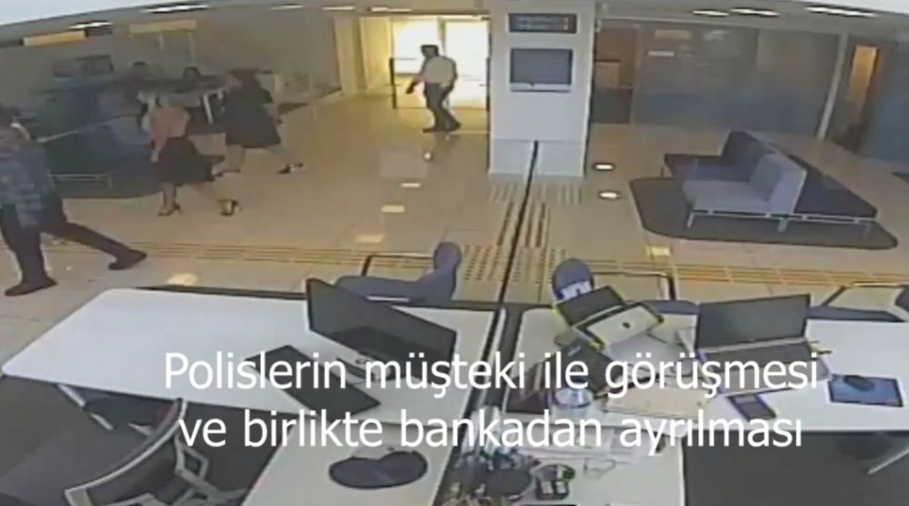 Sahte MİT'çiyi polis suçüstü yakaladı