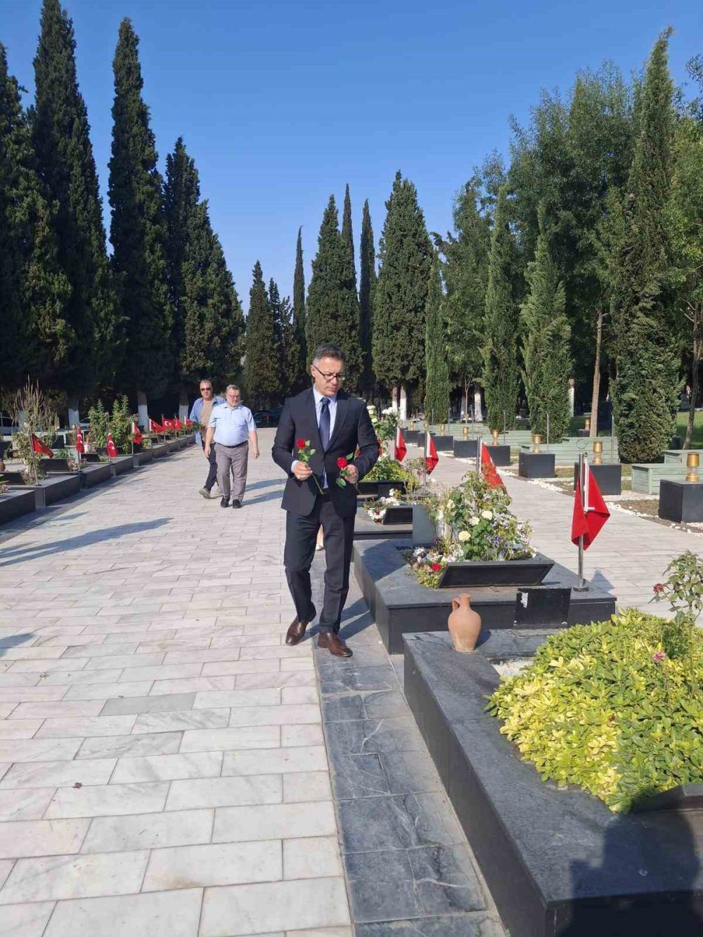 Baraj üstünde direksiyonda devlet var