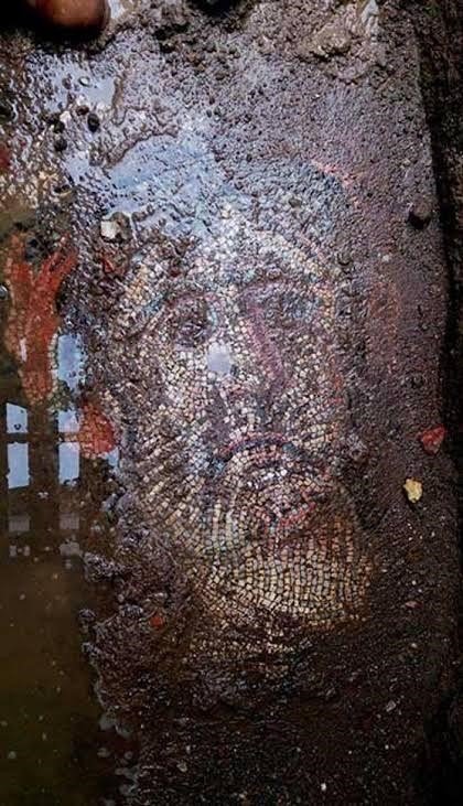 İznik’te önemli keşif: Mezarlar, mozaikler