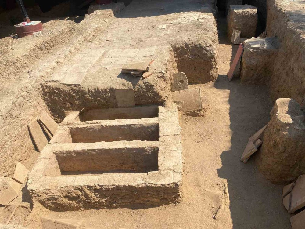 İznik’te önemli keşif: Mezarlar, mozaikler