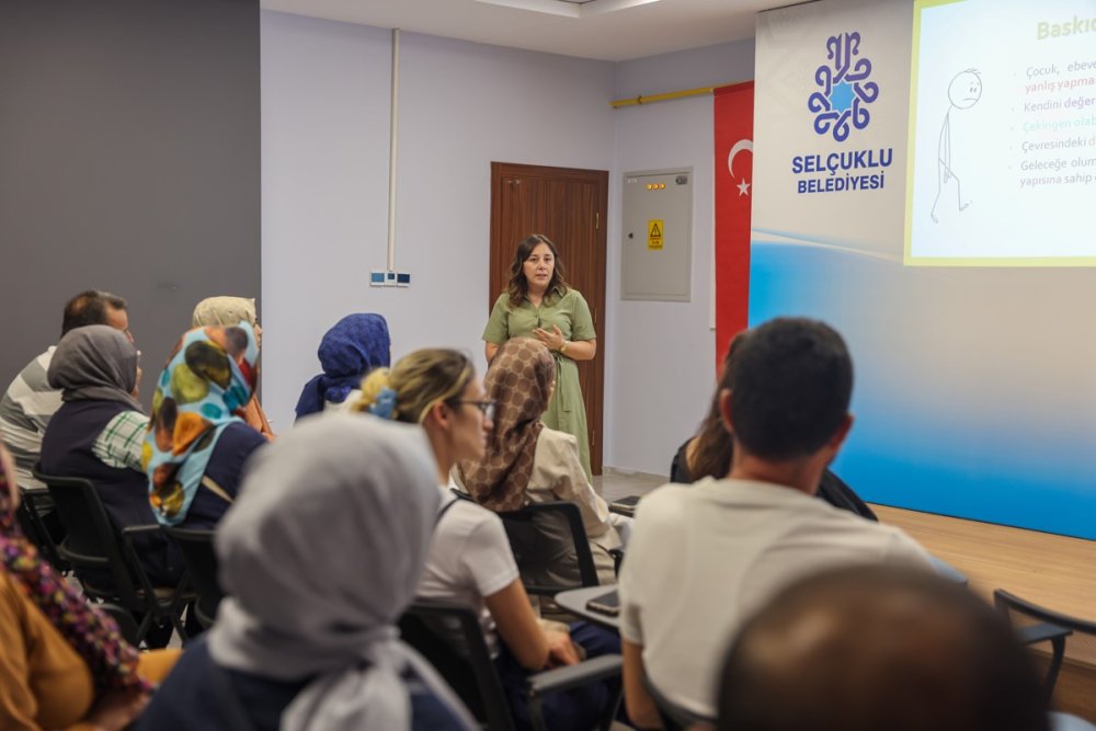 Selçuklu’da Ailelere “Olumlu Ebeveynlik Becerileri” Semineri
