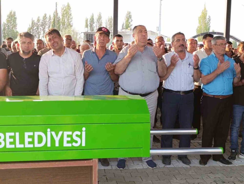 Gölete giren iki çocuk boğularak can verdi: Aileler sinir krizi geçirdi